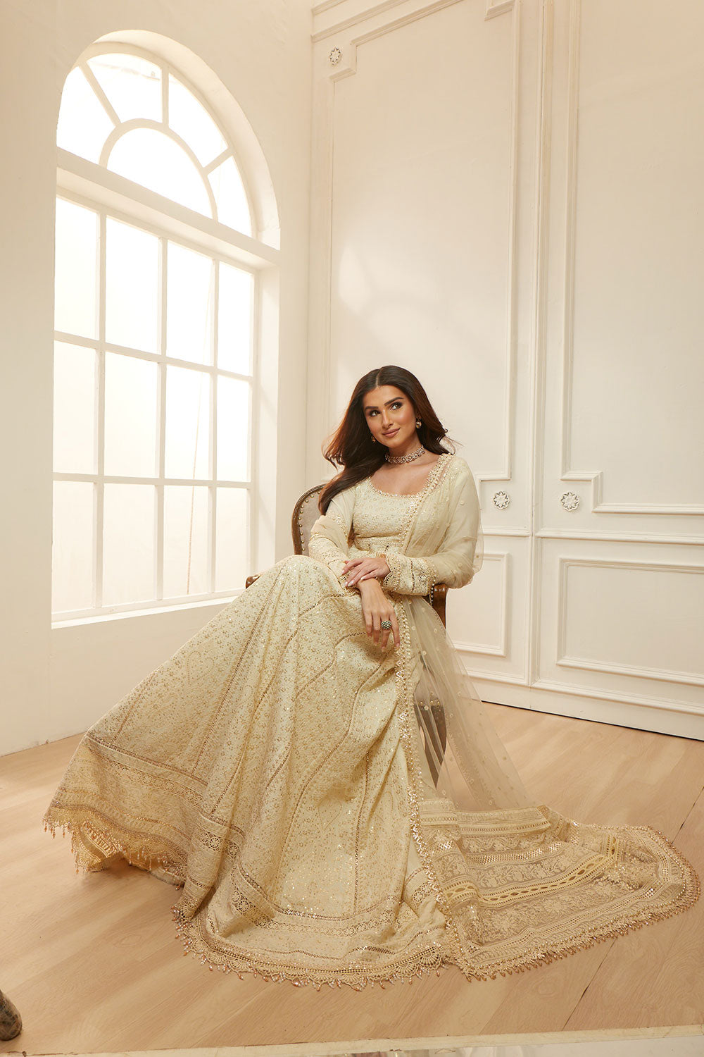 Sobia nazir luxury 26