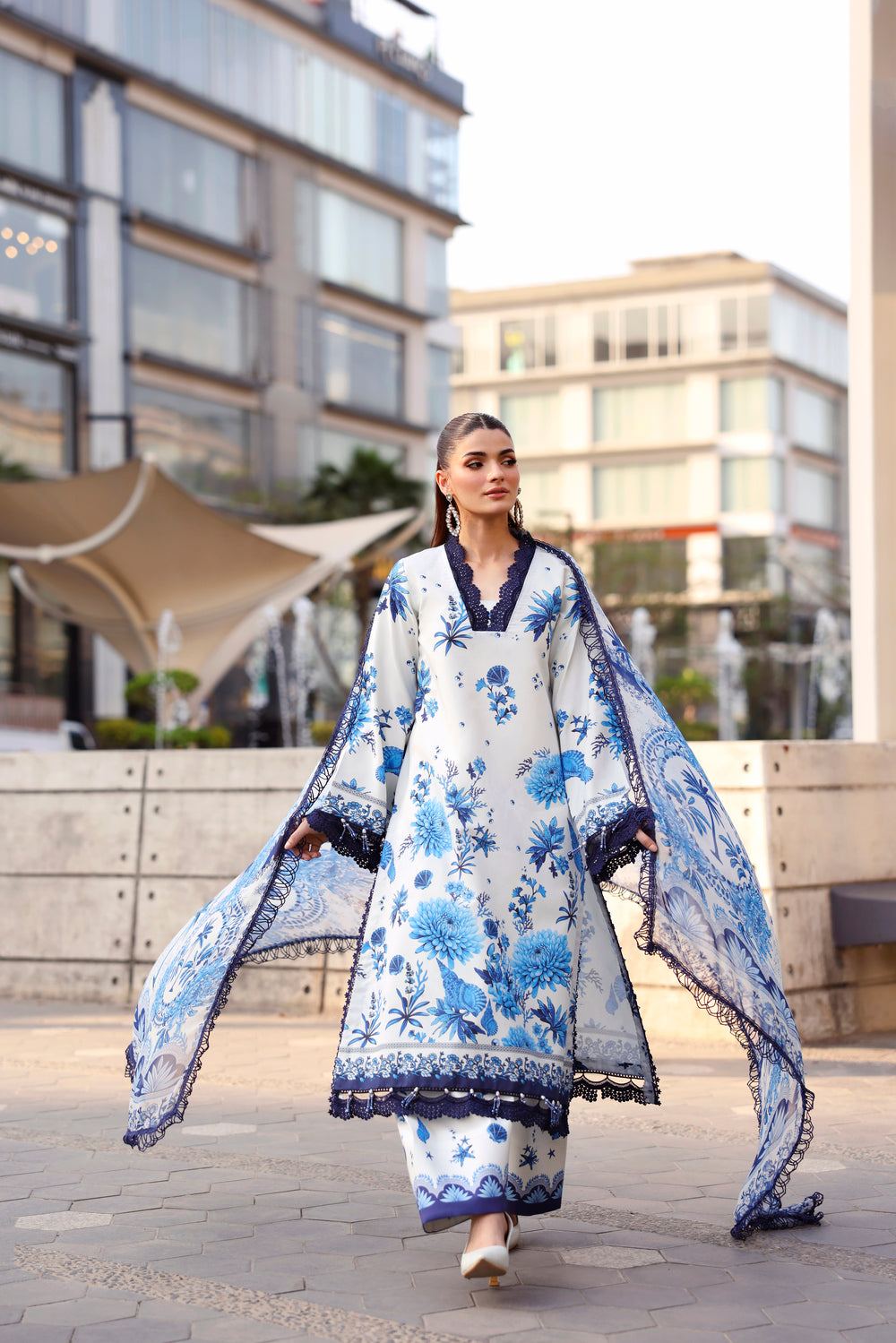 Naqsh Printed Lawn with chiffon dupatta