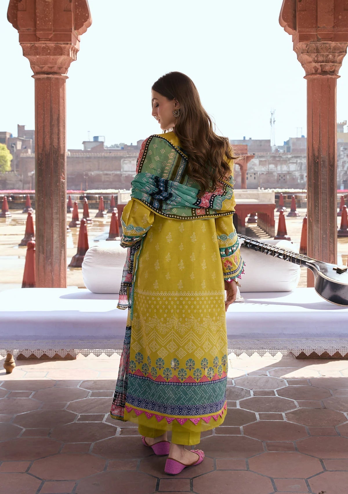 Kahf print lawn with chiffon dupatta