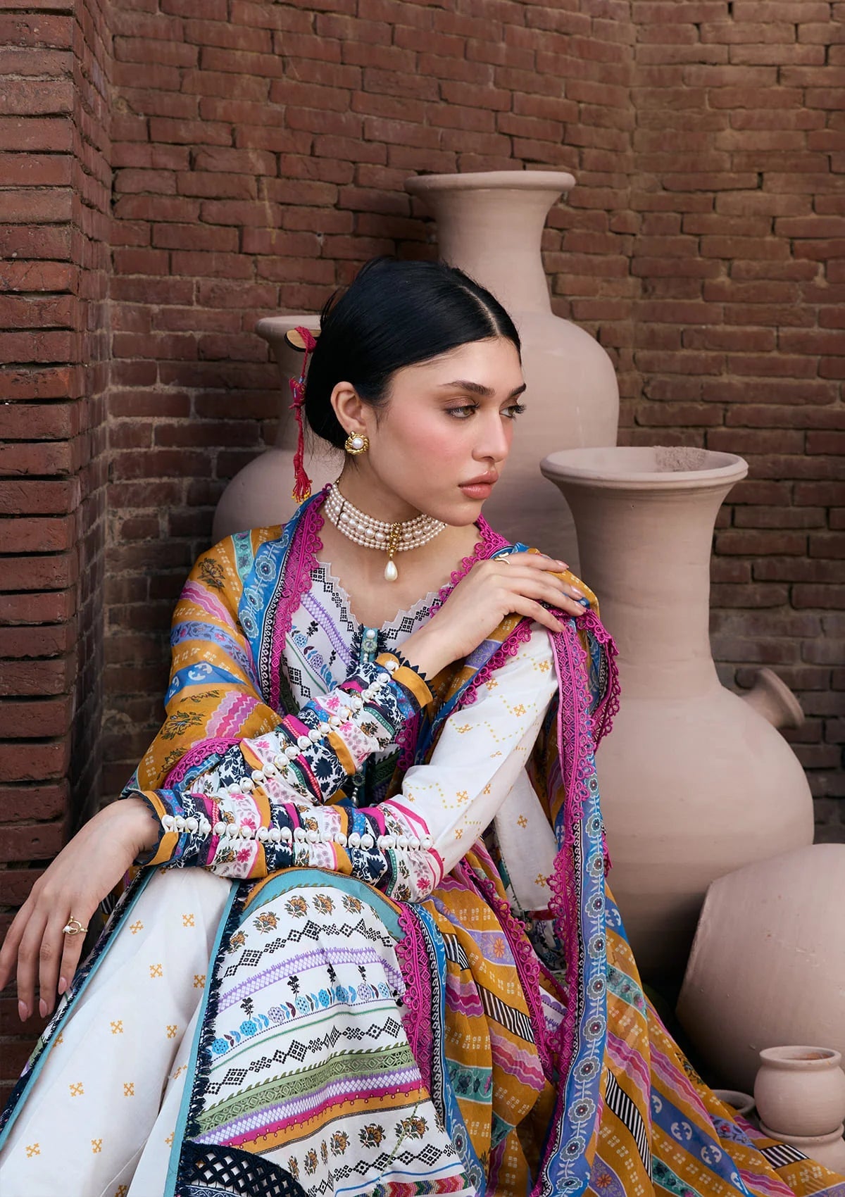 Kahf print lawn with chiffon dupatta