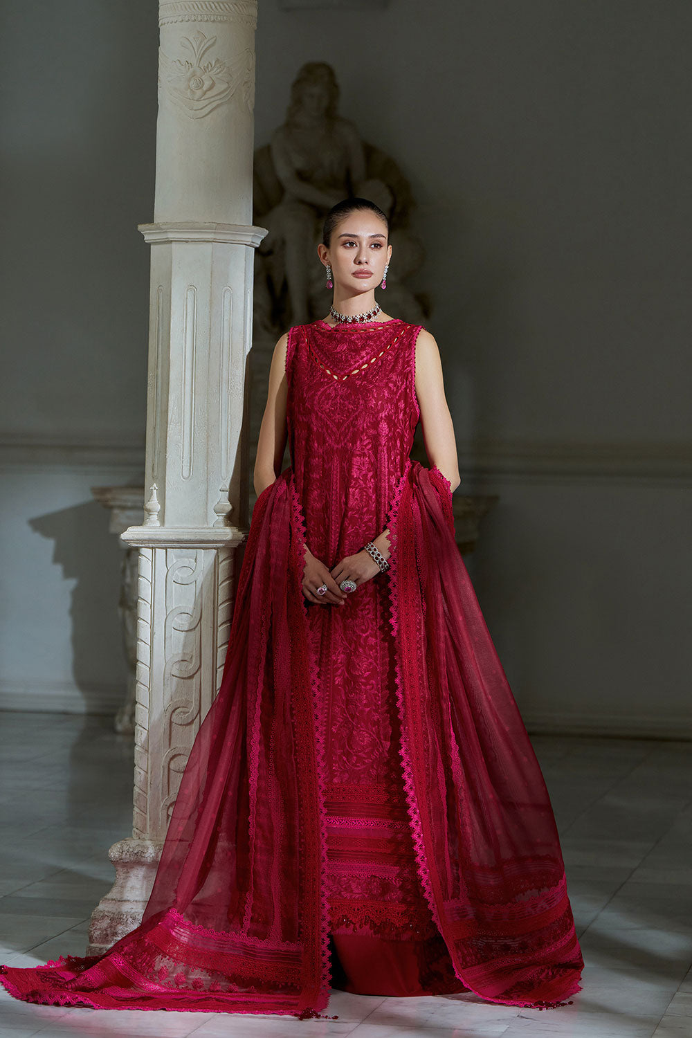 Sobia nazir luxury 26