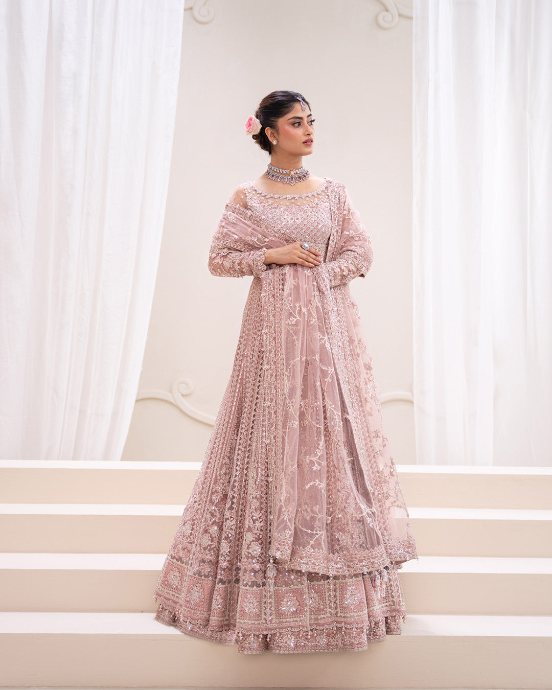 Faiza saqlain formal