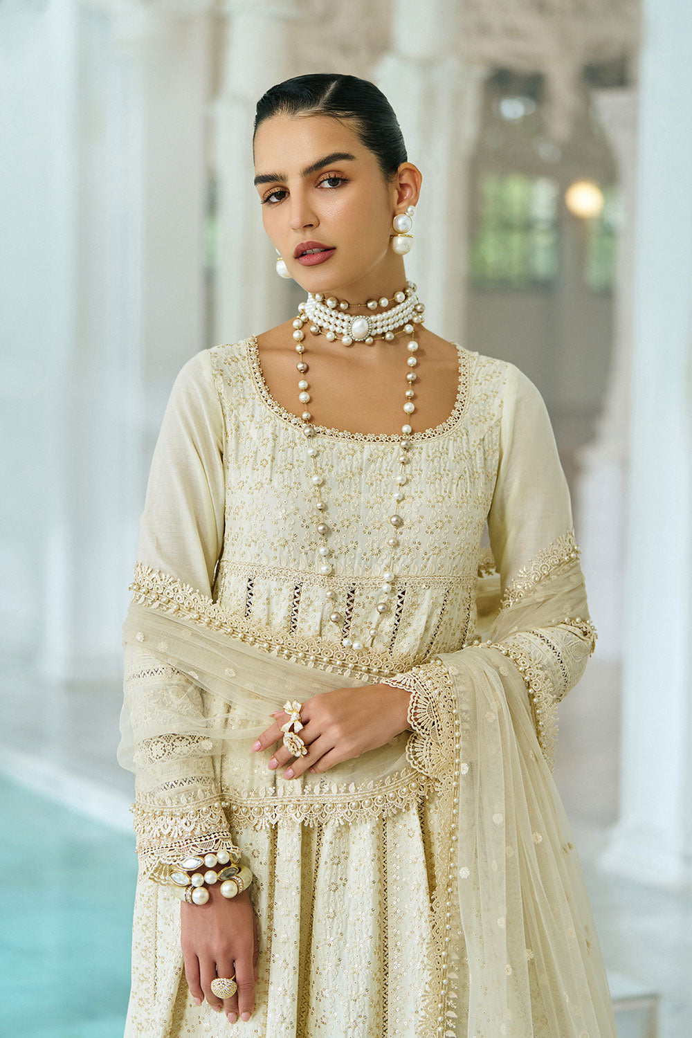 Sobia nazir luxury 26