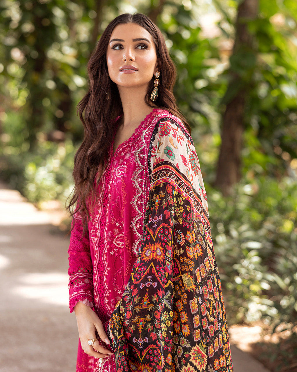 Faiza saqlain luxury lawn