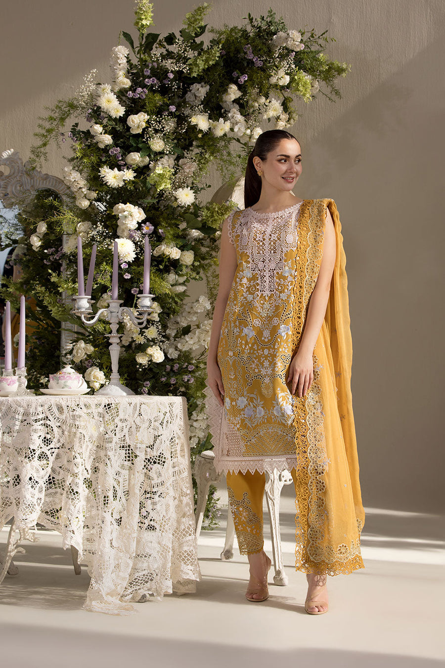 Sobia nazir luxury lawn stitched sofort lieferbar