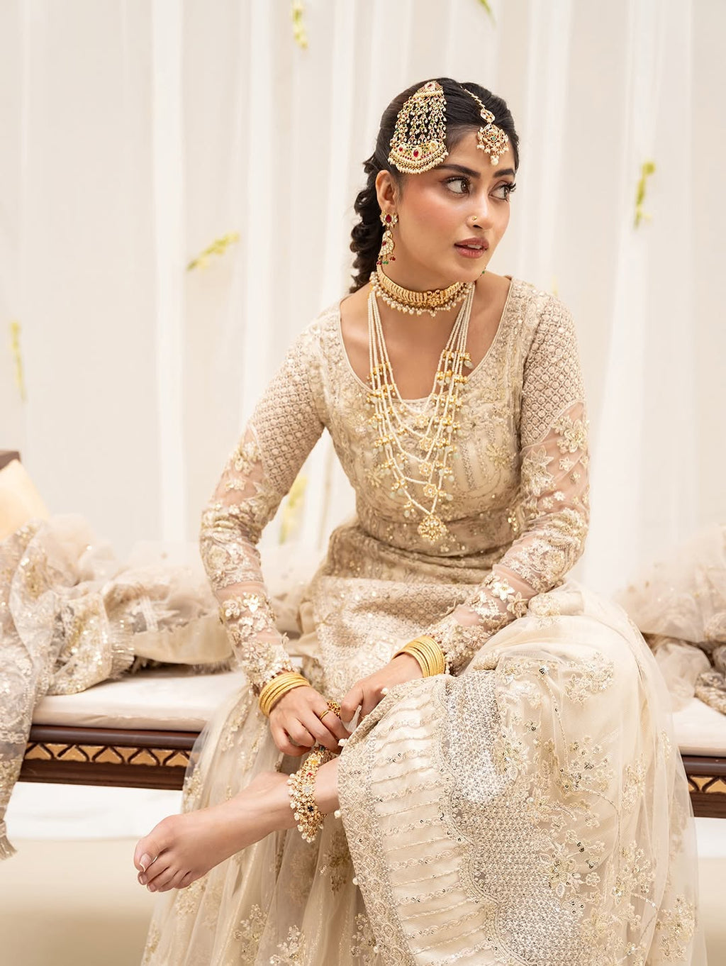 Faiza saqlain formal