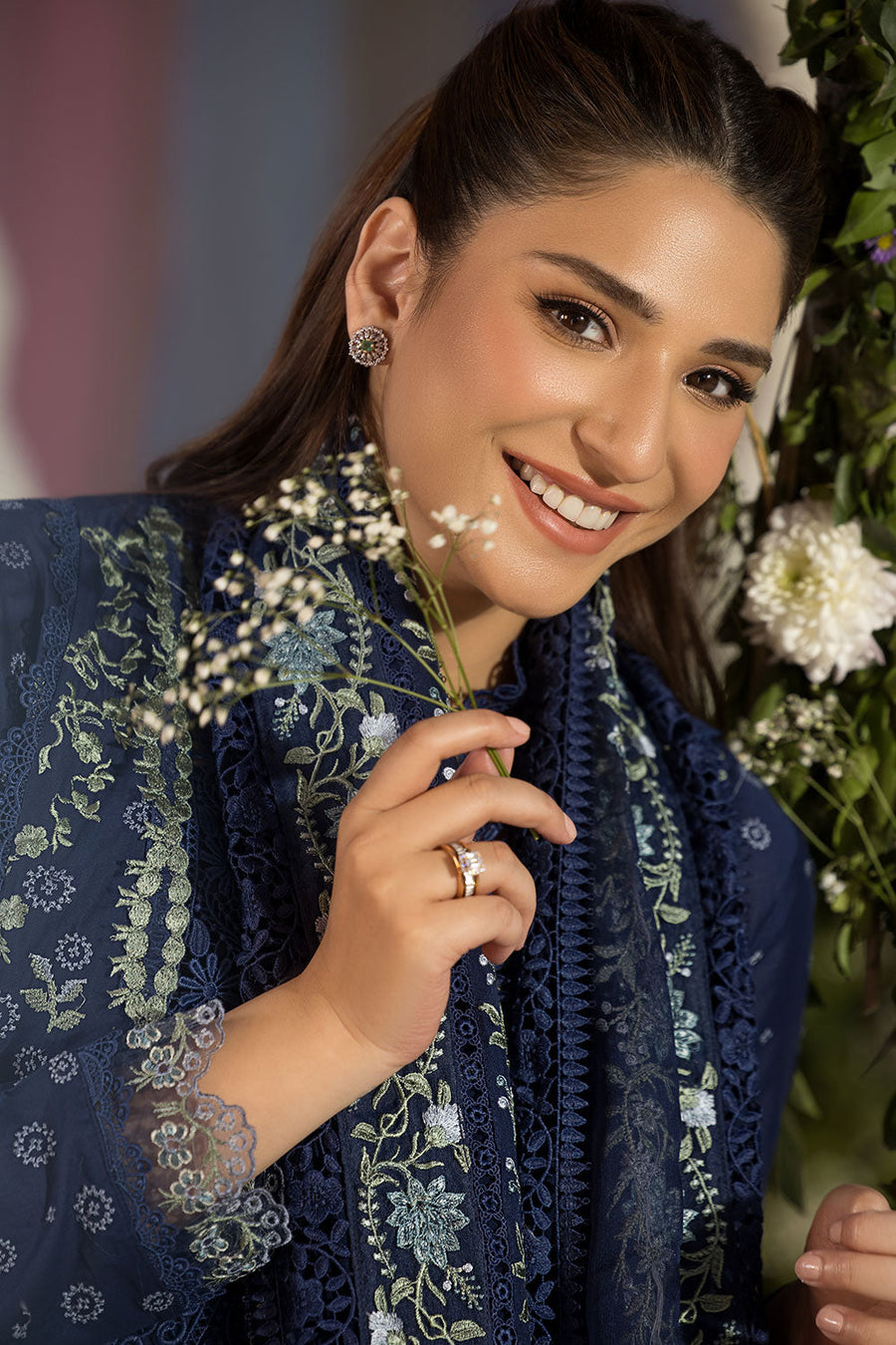 Sobia nazir luxury lawn sofort lieferbar