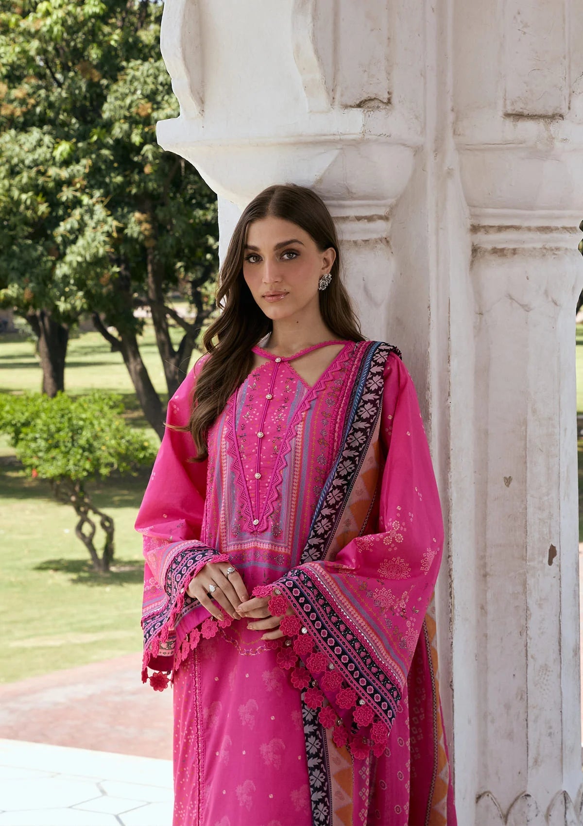 Kahf Print Lawn with chiffon dupatta