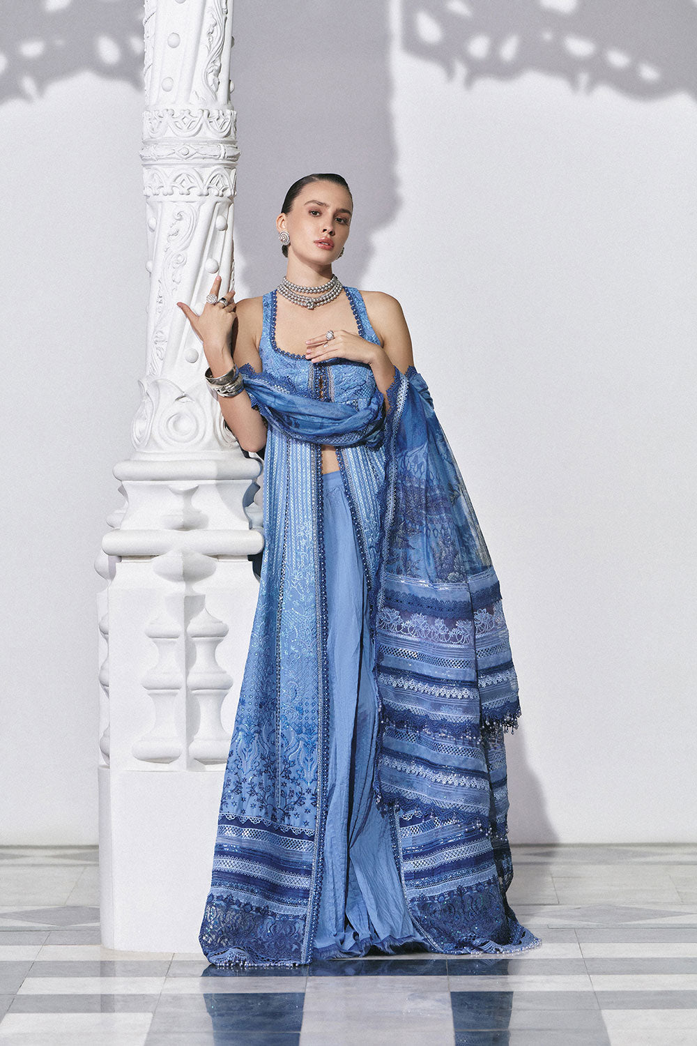 Sobia nazir luxury 26