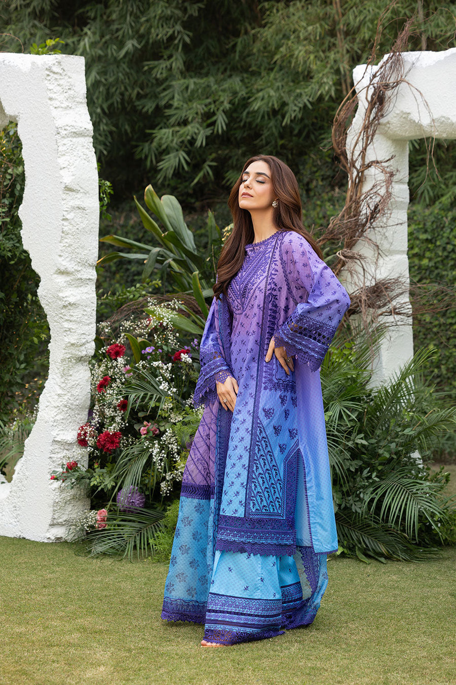 Sobia nazir luxury lawn