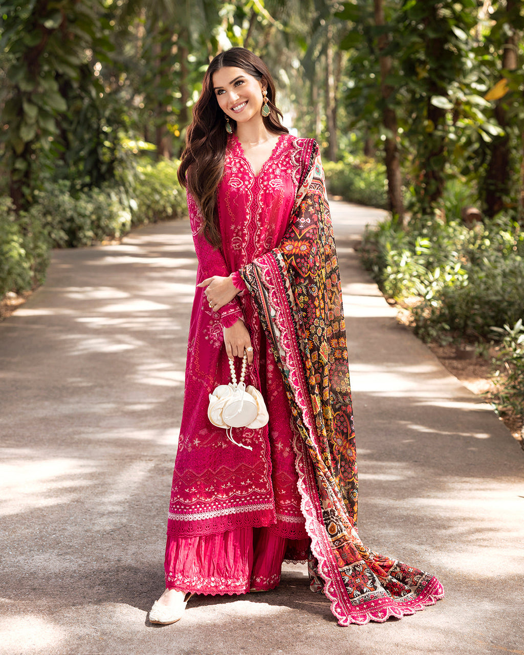Faiza saqlain luxury lawn