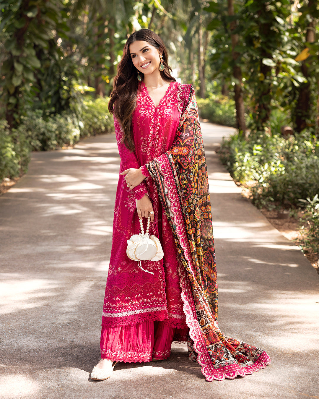 Faiza saqlain luxury lawn