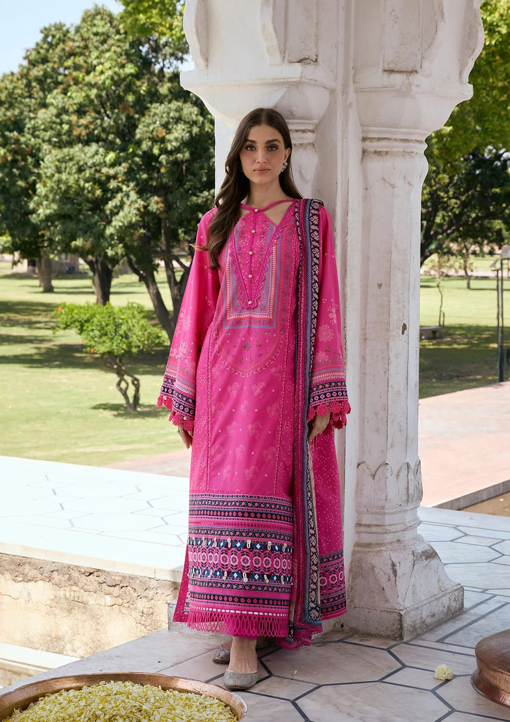 Kahf Print Lawn with chiffon dupatta