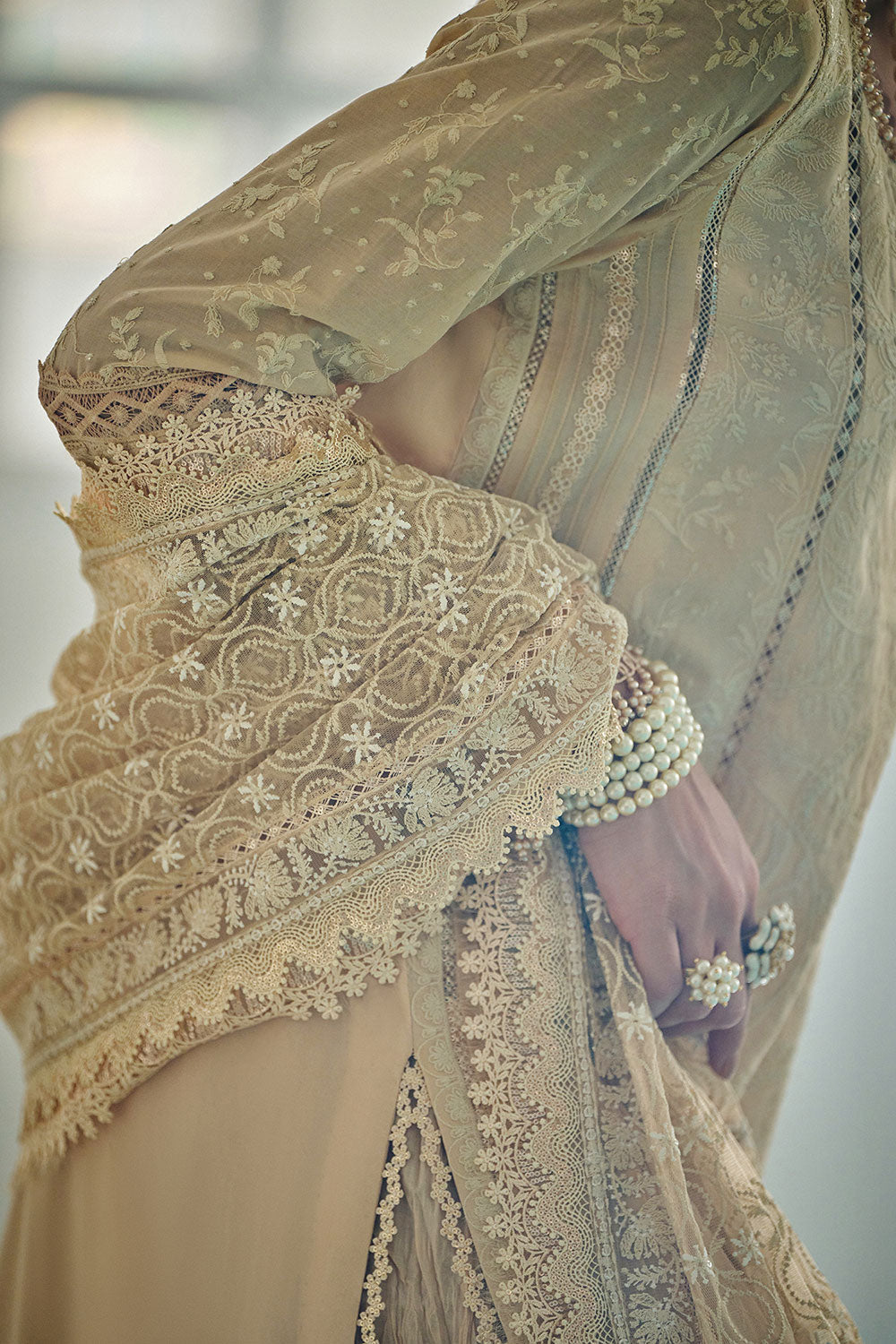 Sobia nazir luxury 26
