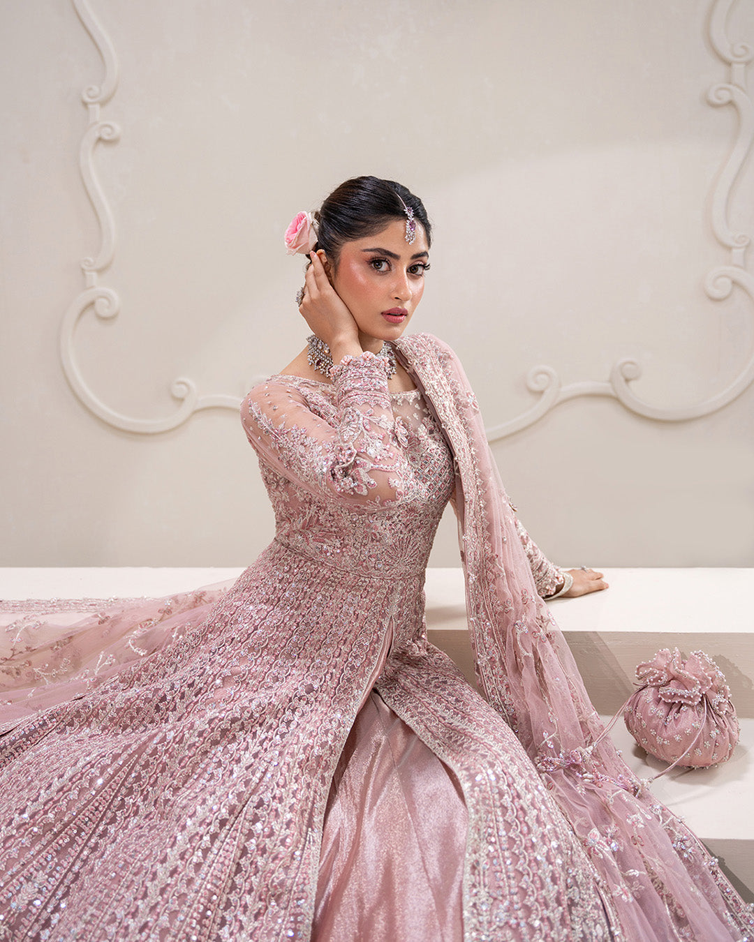 Faiza saqlain formal