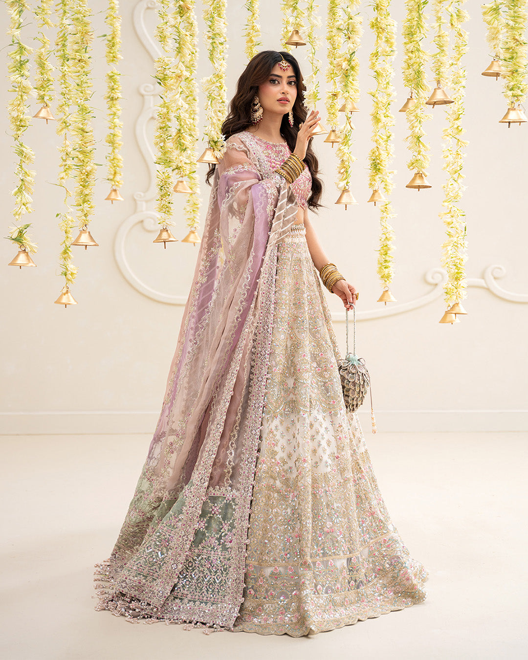 Faiza saqlain formal