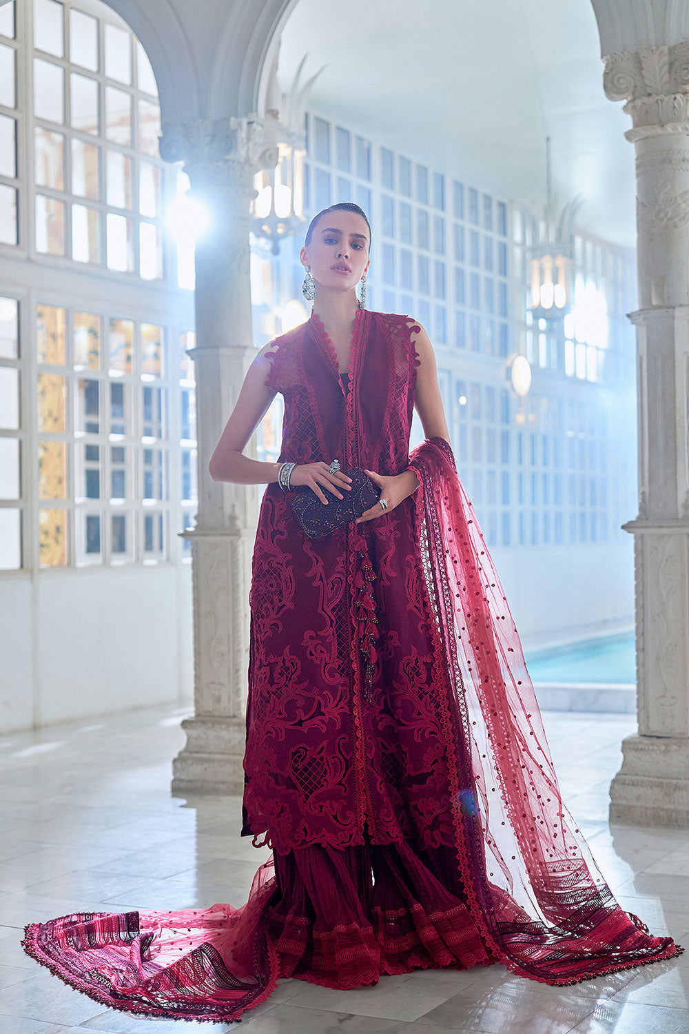 Sobia nazir luxury 26
