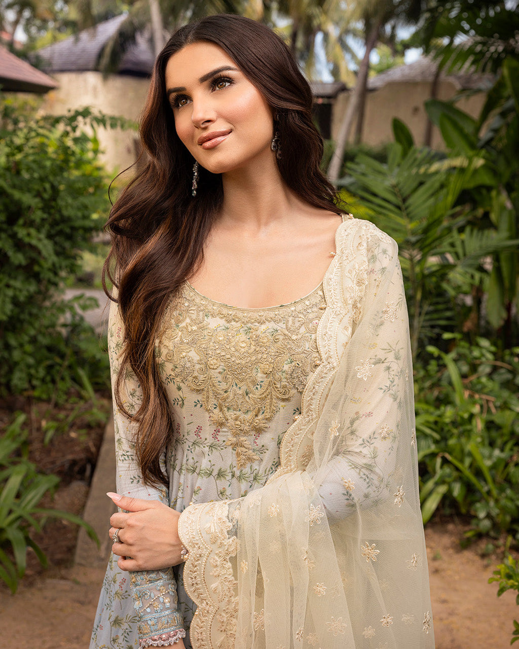 Faiza saqlain luxury lawn