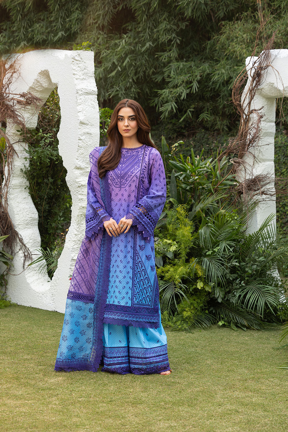 Sobia nazir luxury lawn