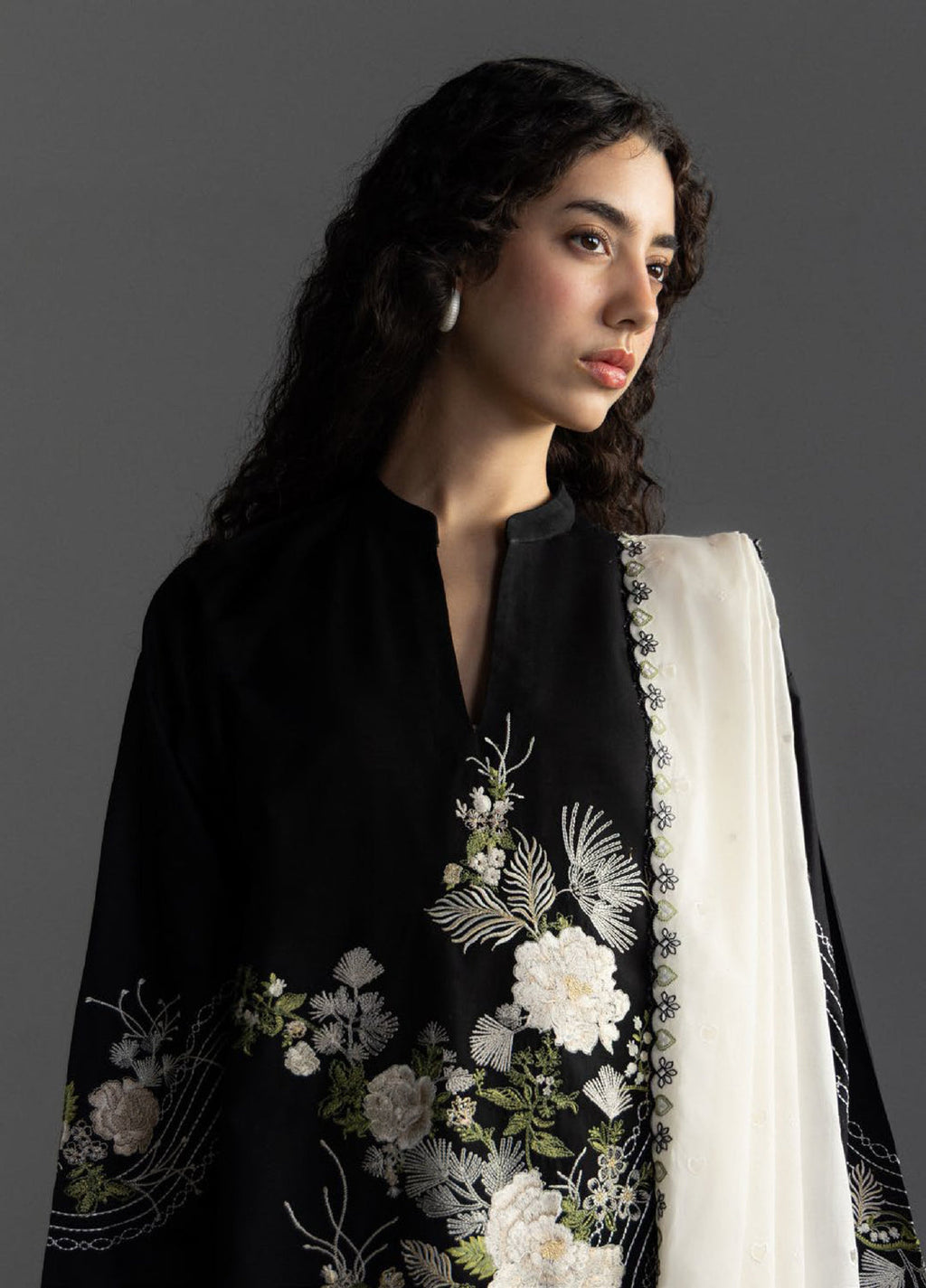 Zarashajahn Embroidered