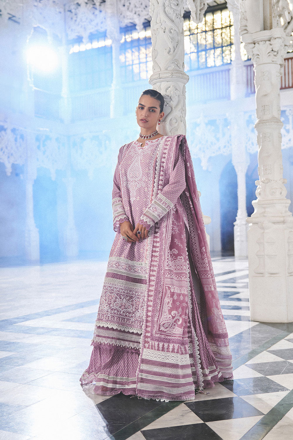 Sobia nazir luxury 26