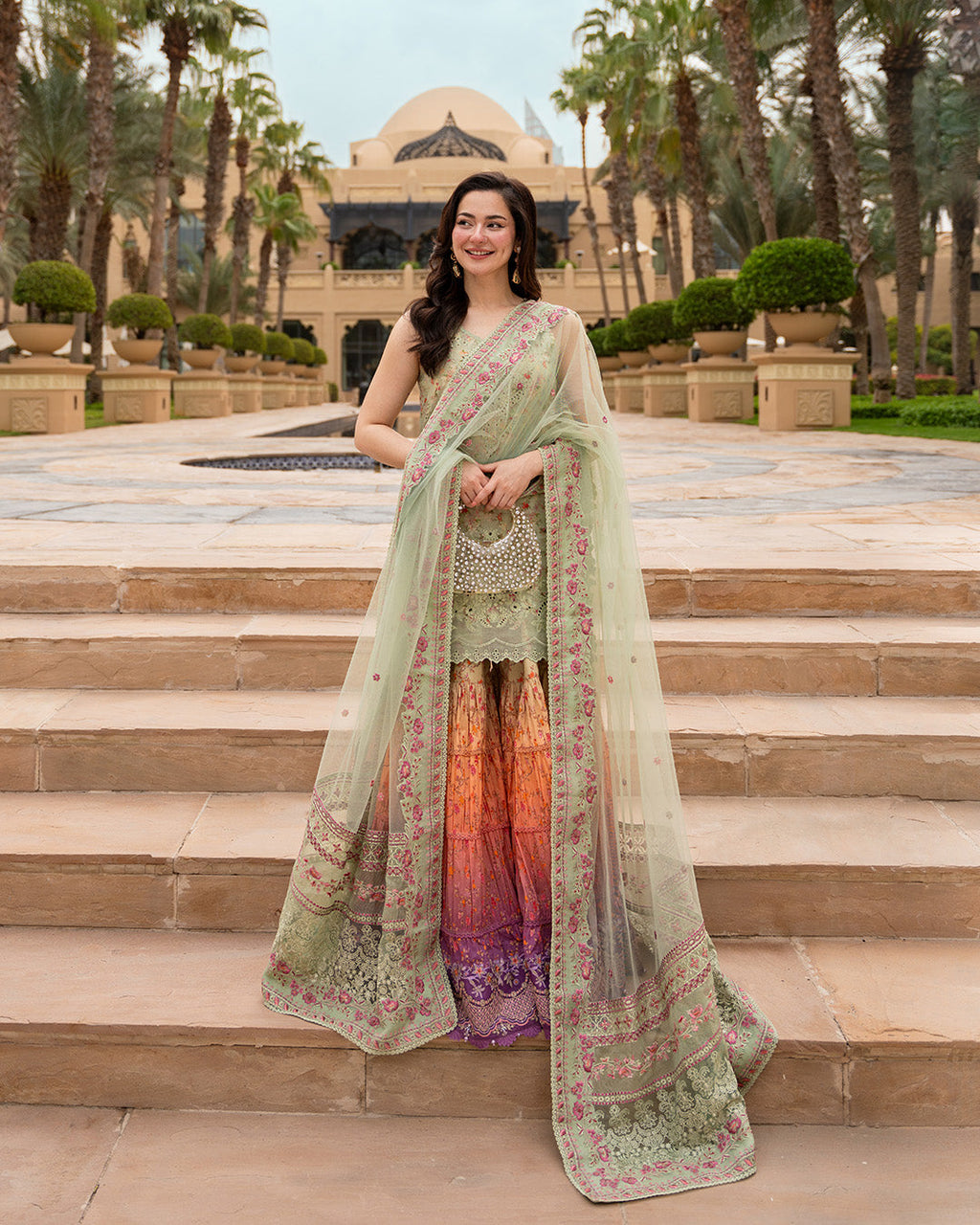 Faiza saqlain lawn