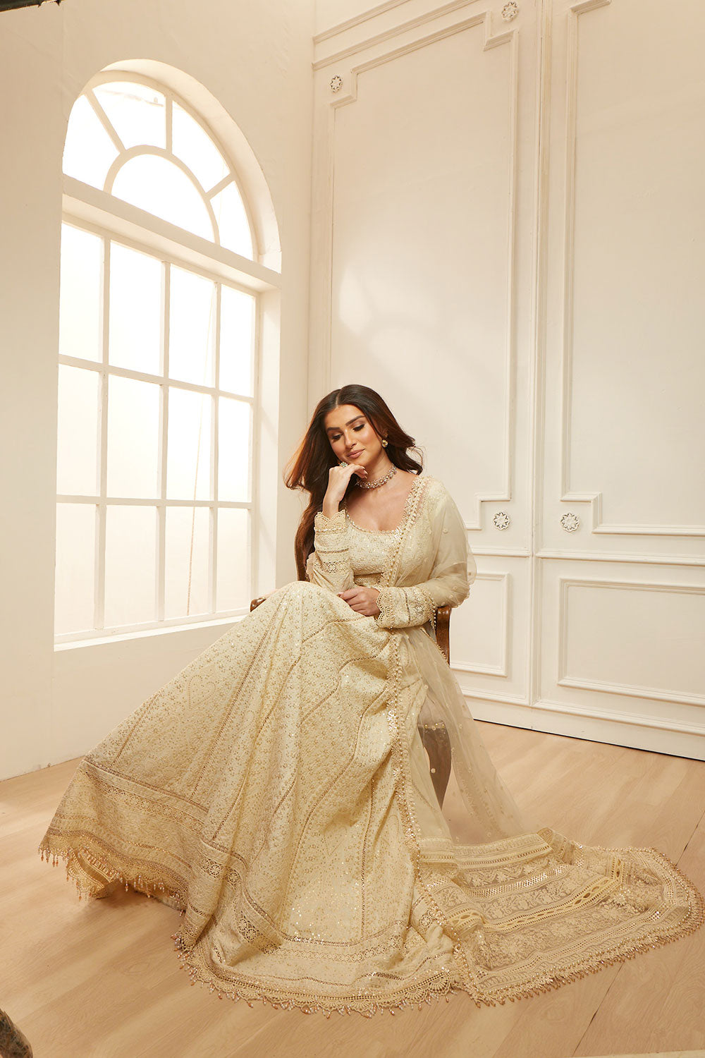 Sobia nazir luxury 26