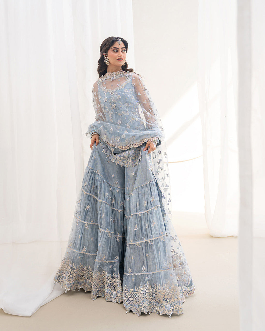 Faiza saqlain formal