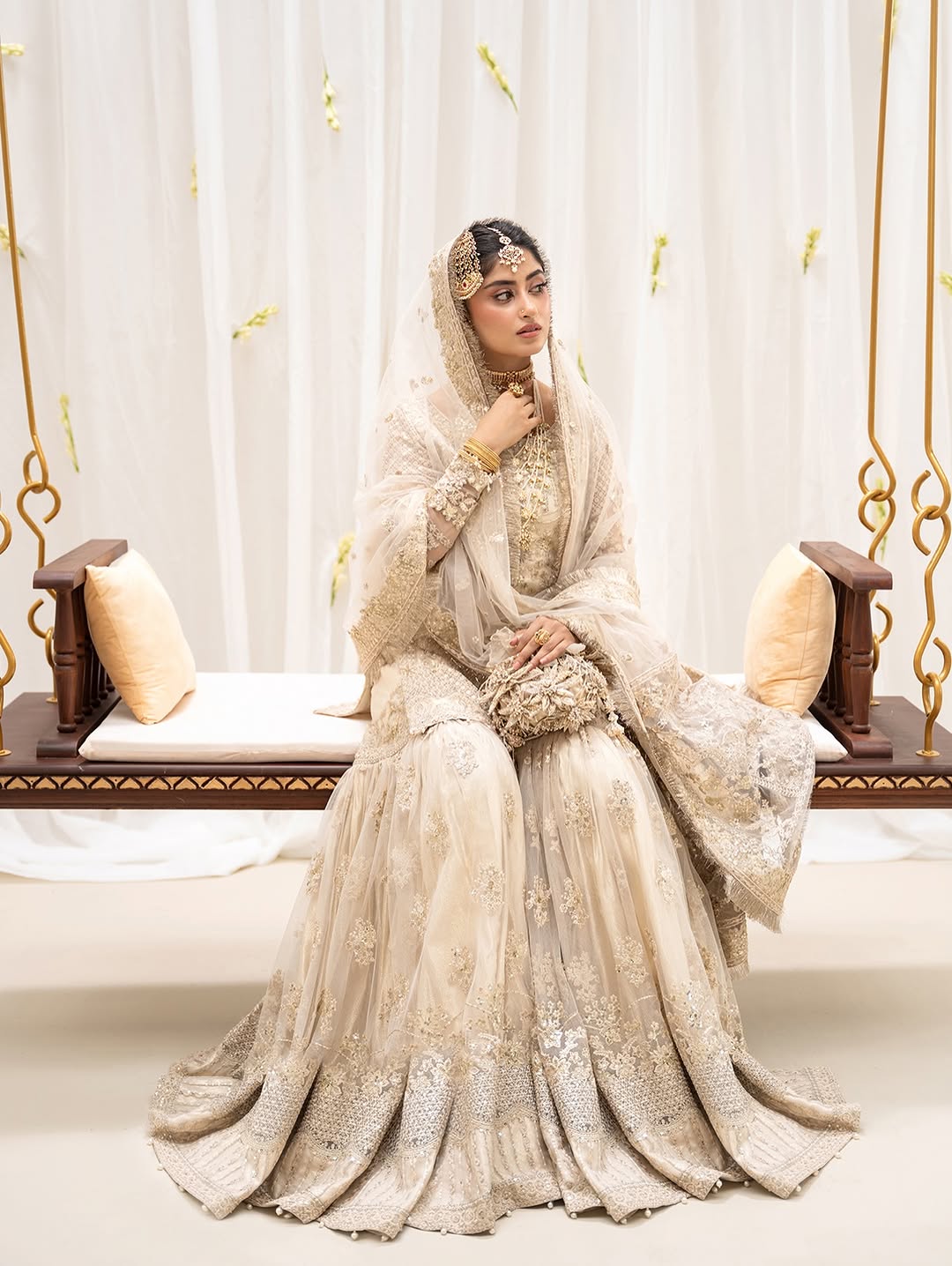 Faiza saqlain formal