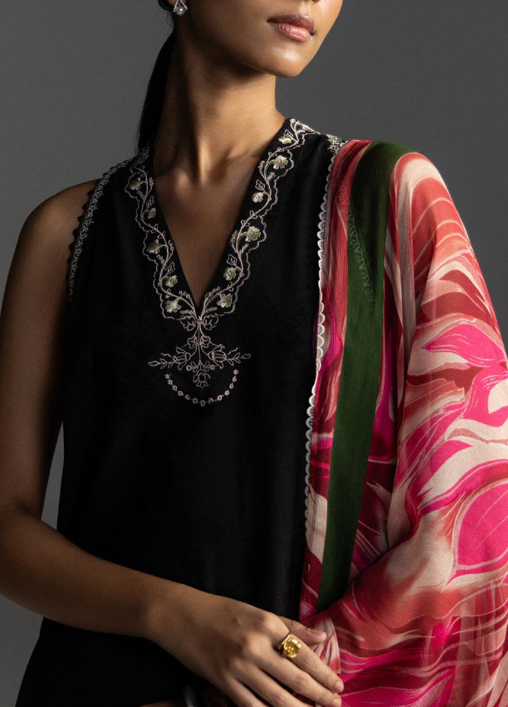 Zarashajahn Embroidered