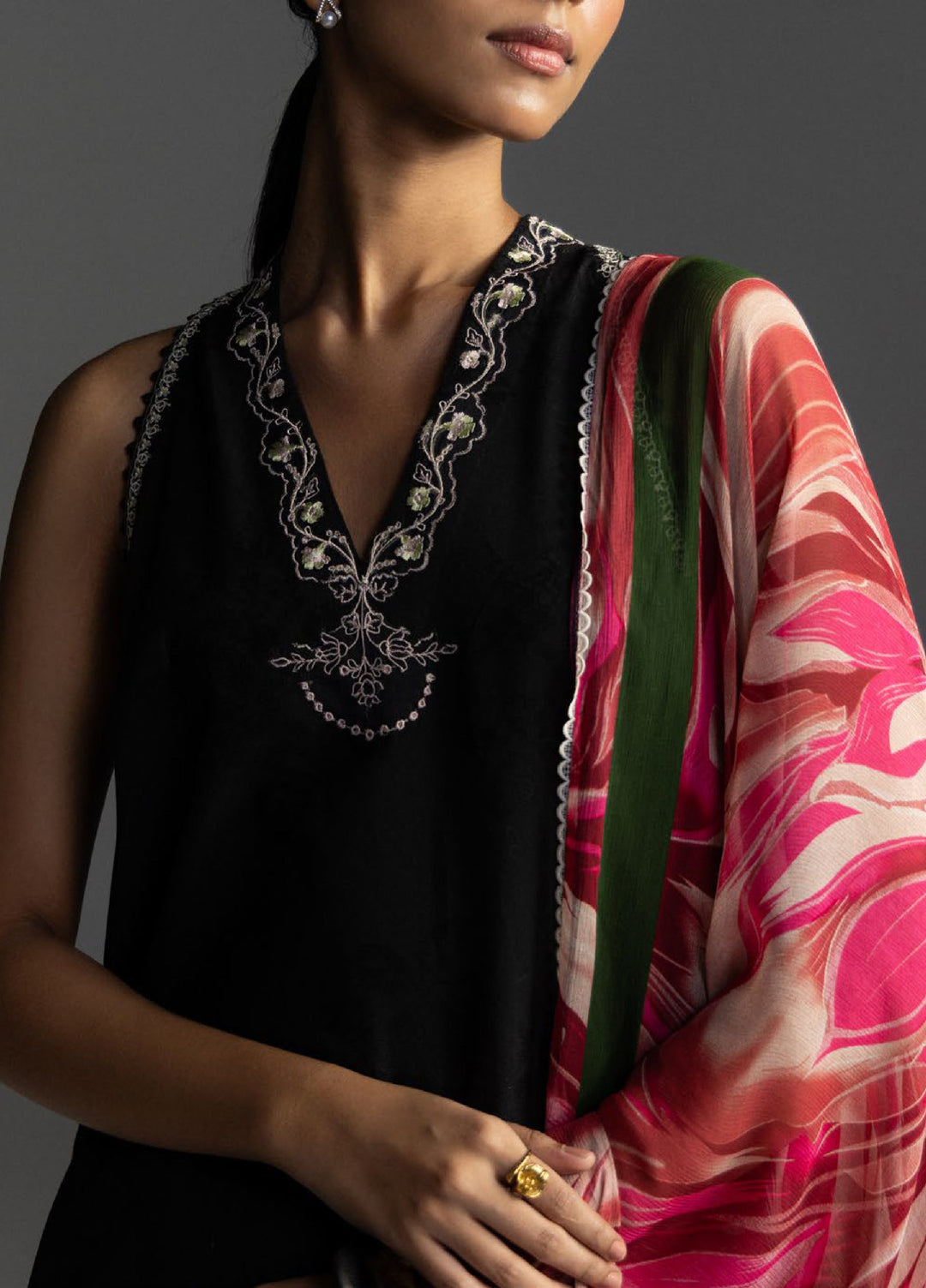 Zarashajahn Embroidered