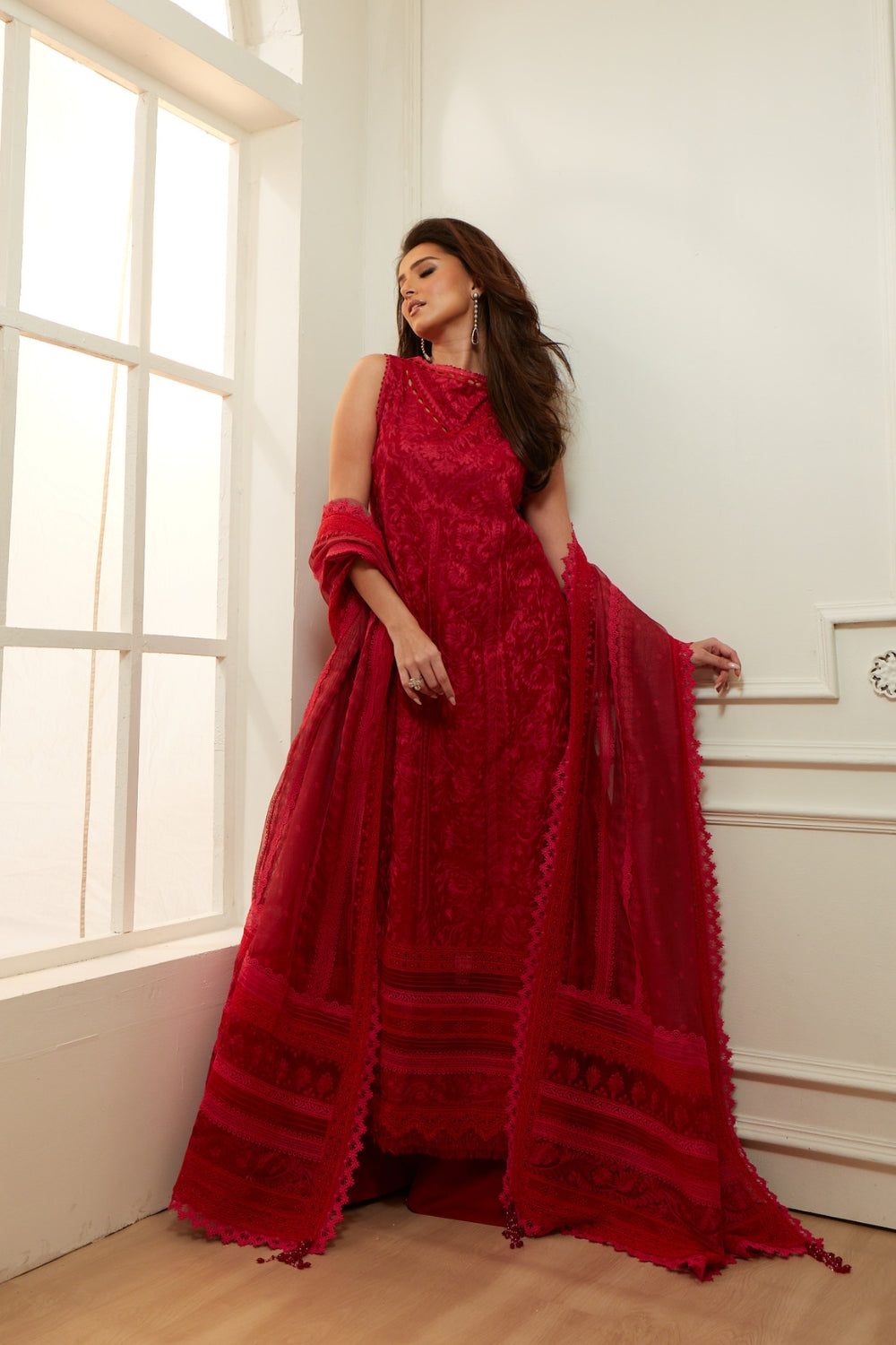 Sobia nazir luxury 26