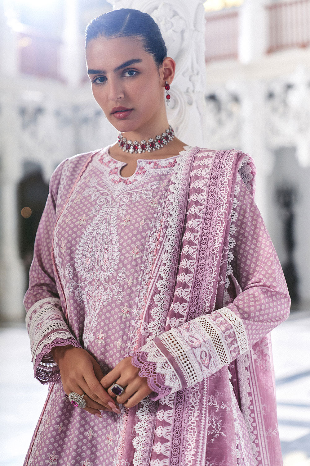 Sobia nazir luxury 26