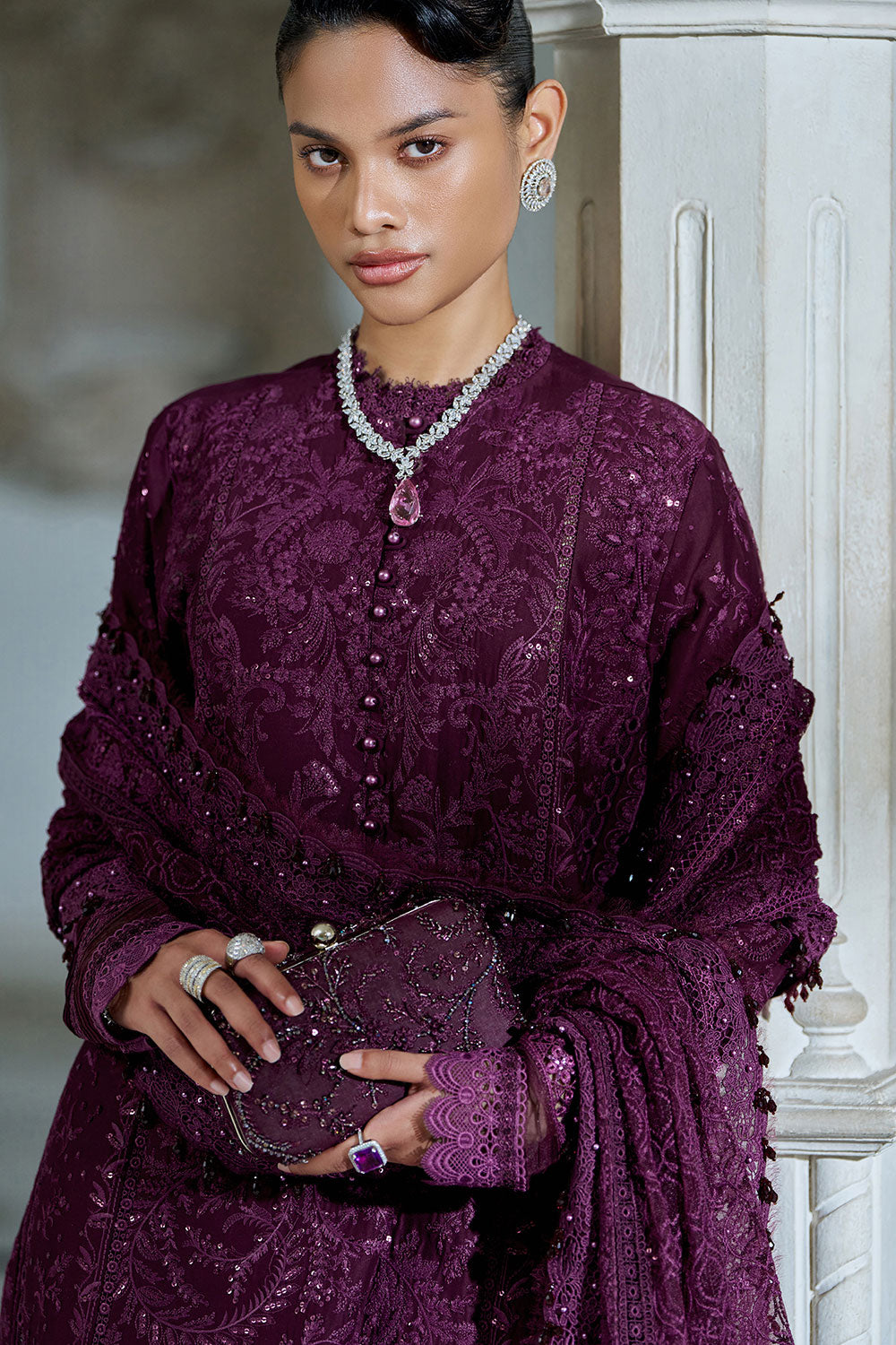 Sobia nazir luxury 26