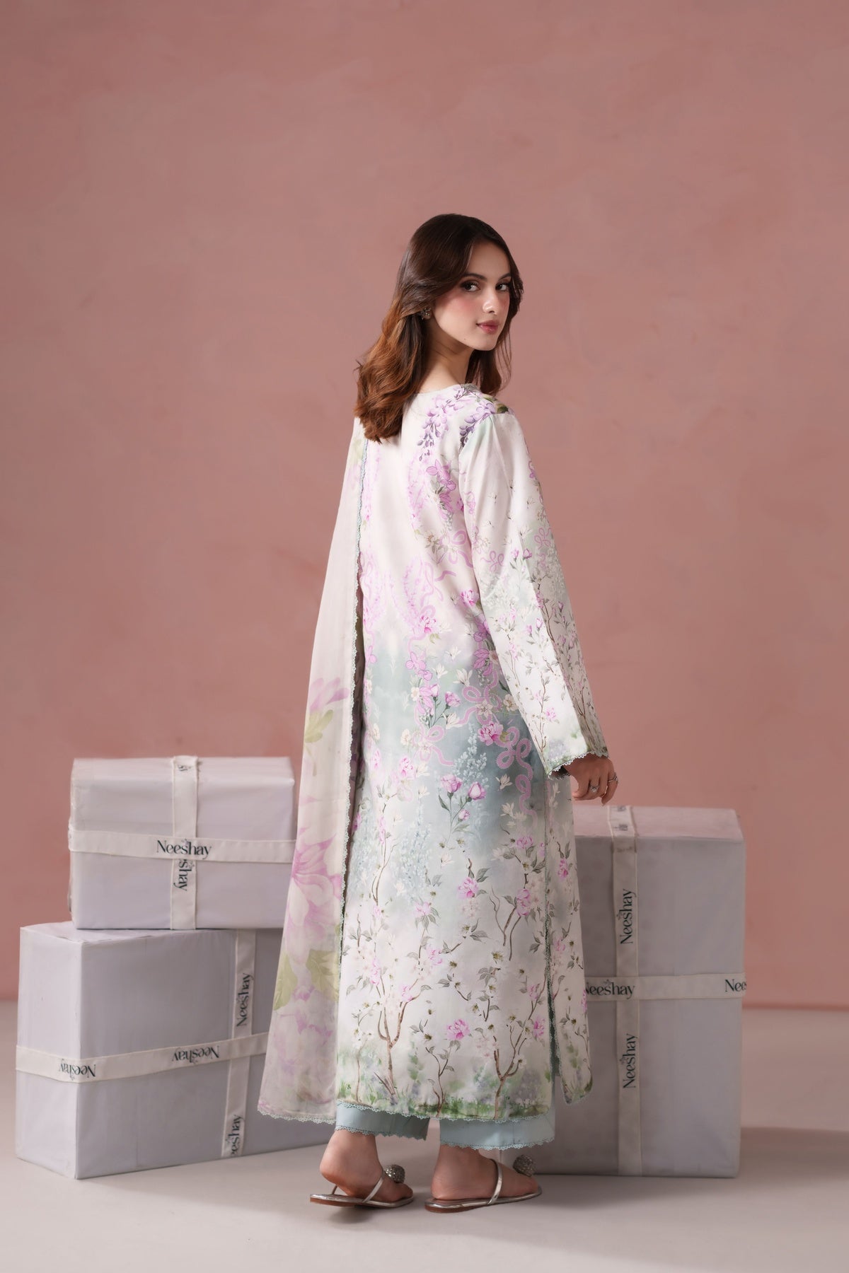 Neeshay lawn
