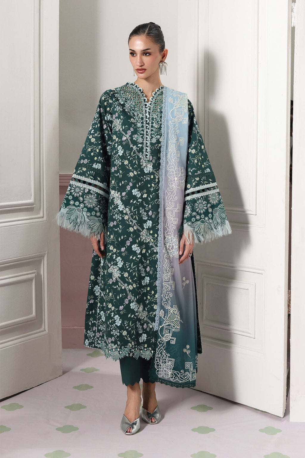 Qalamkar lawn