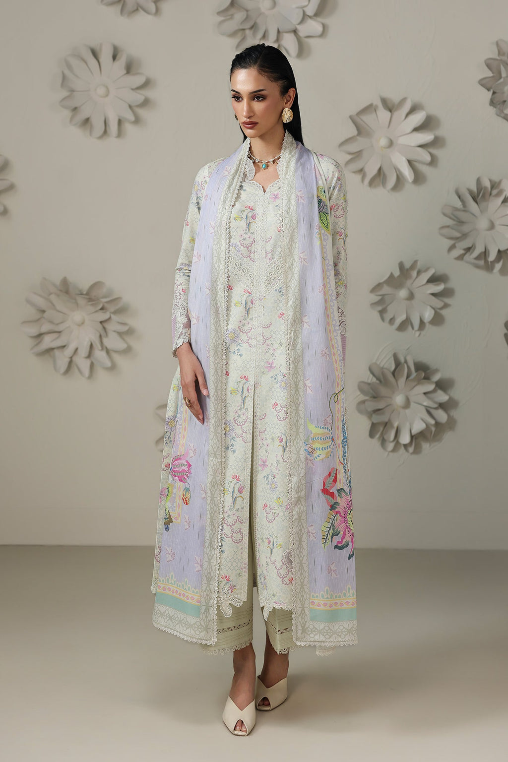 Qalamkar lawn
