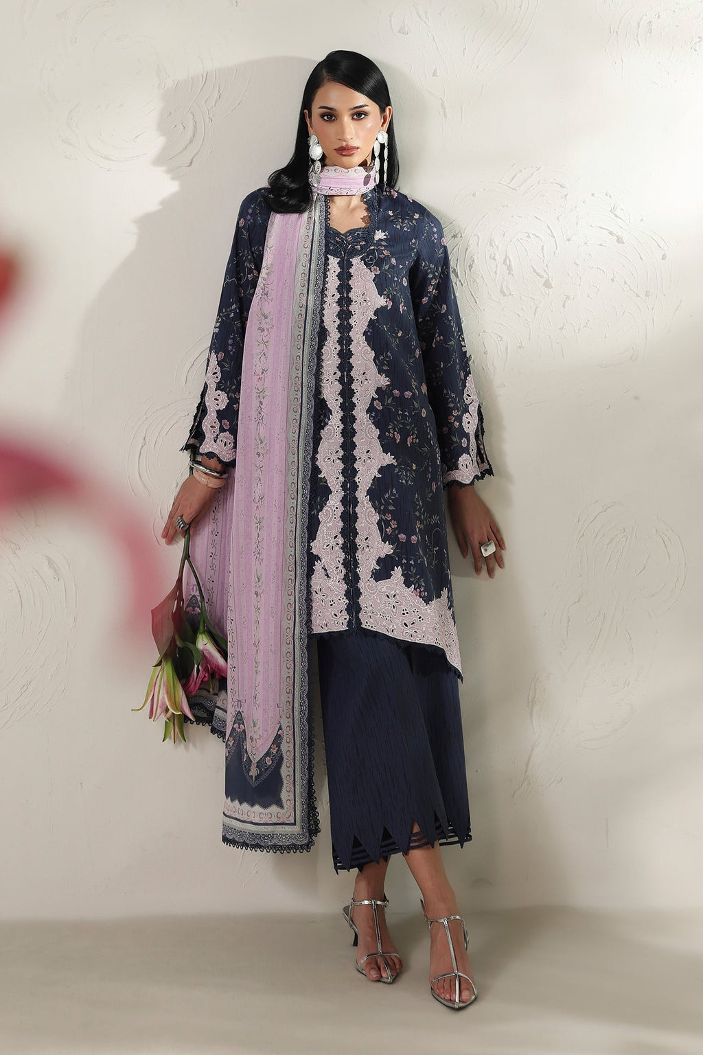 Qalamkar lawn