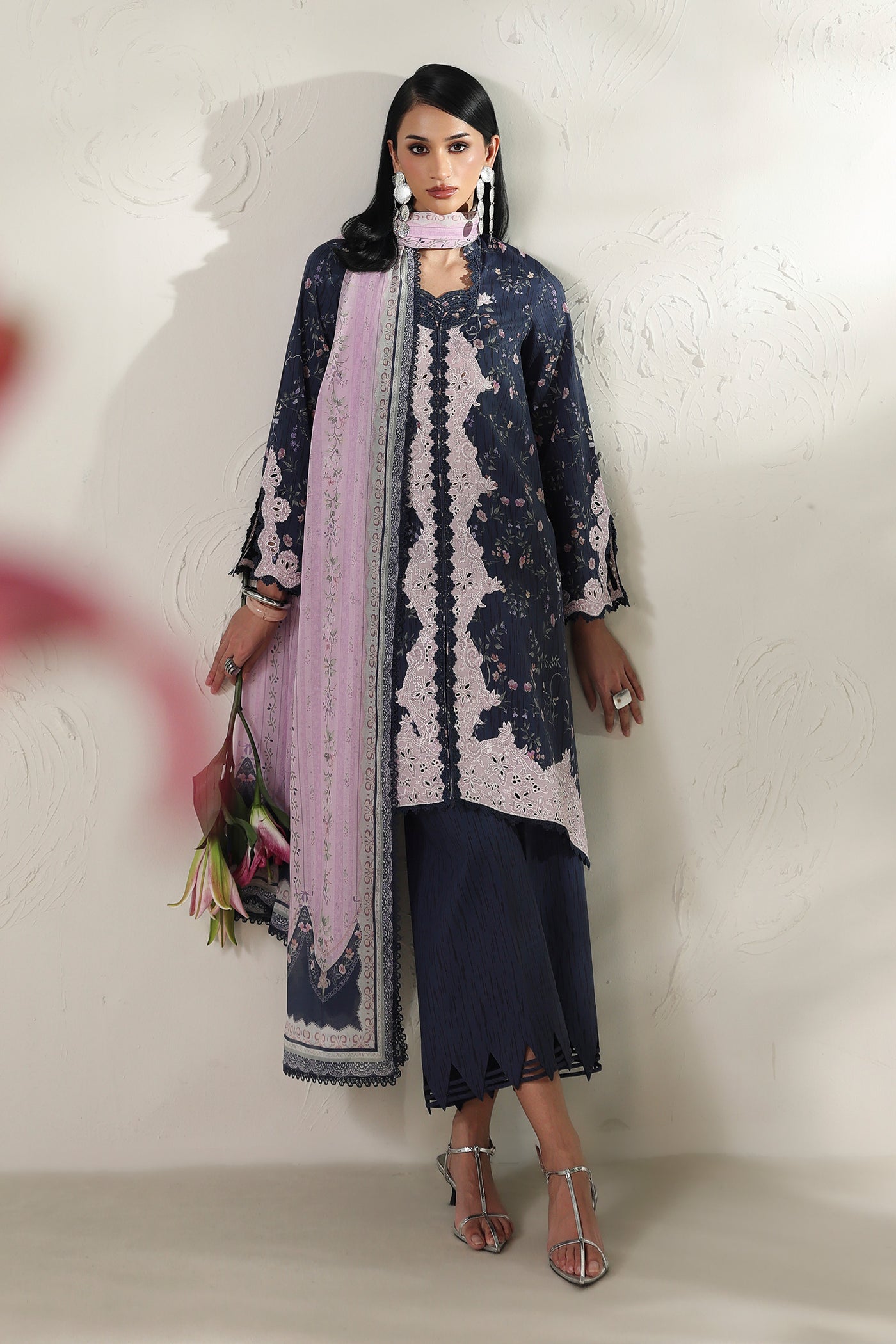 Qalamkar lawn