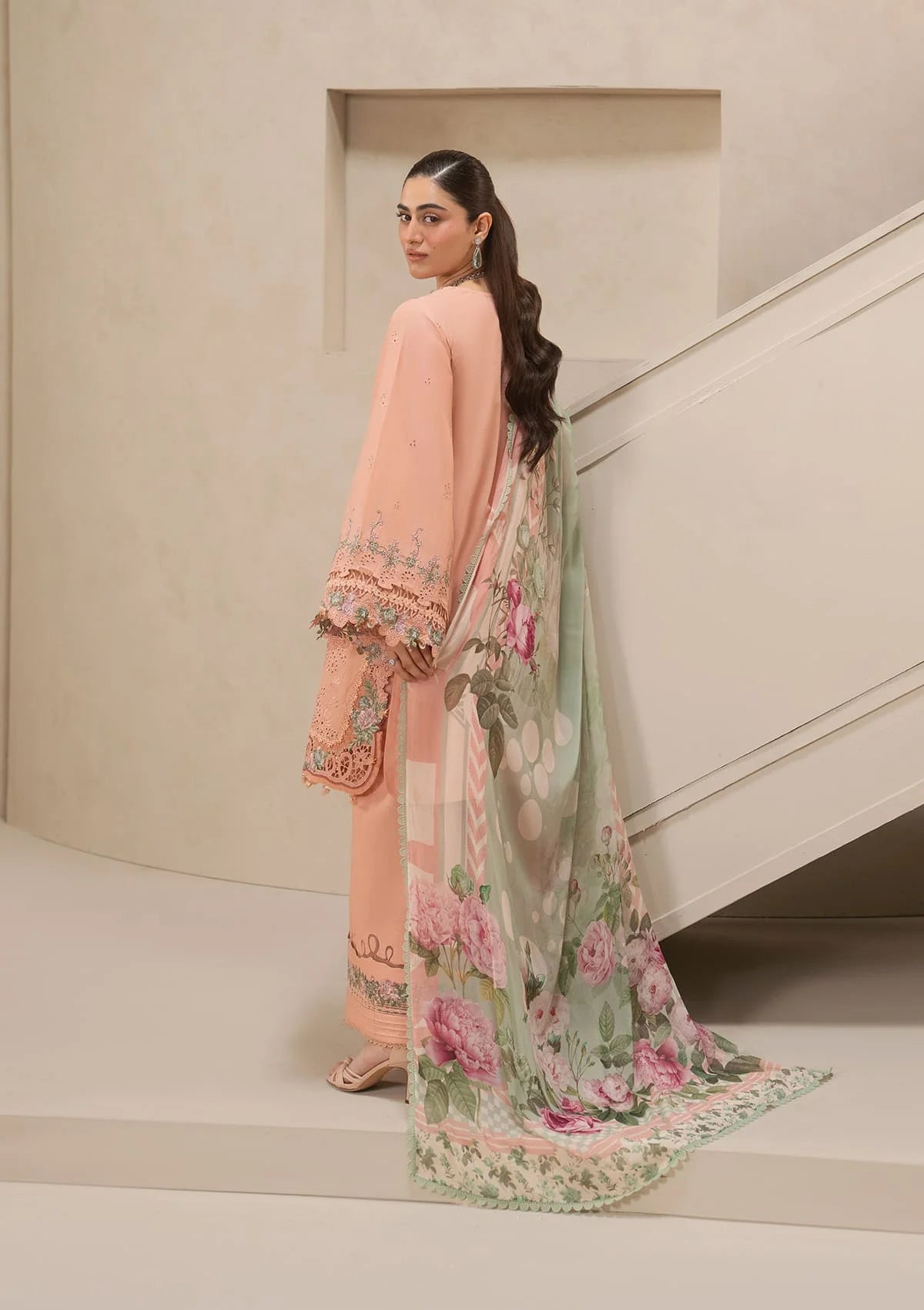 Elaf chikankari