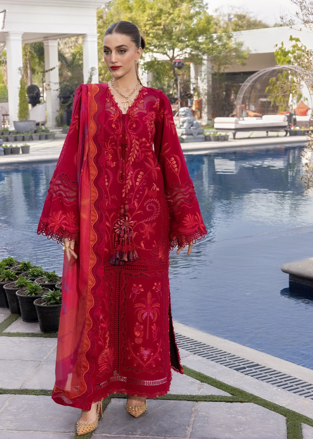 Crimson lawn