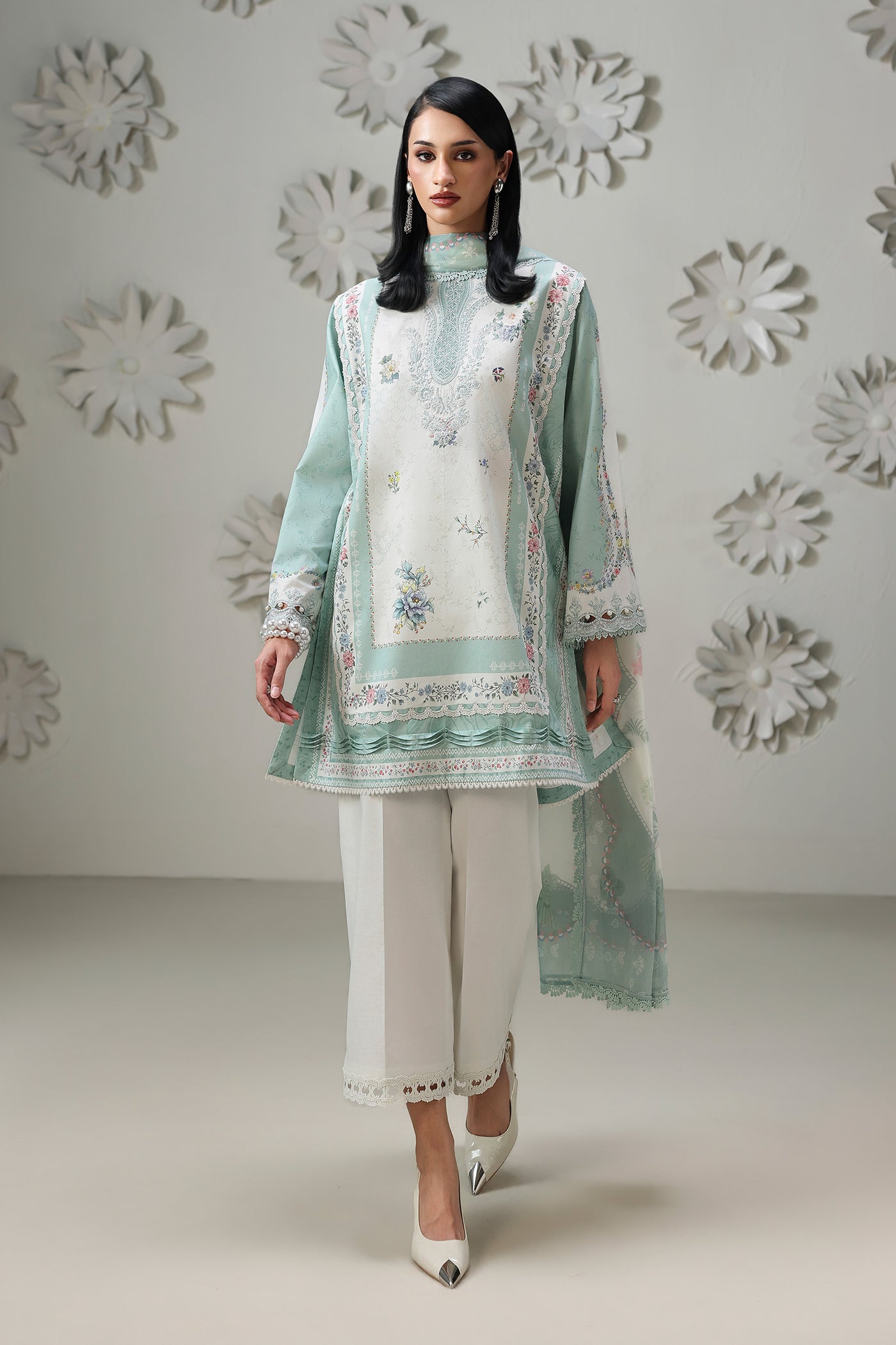 Qalamkar lawn