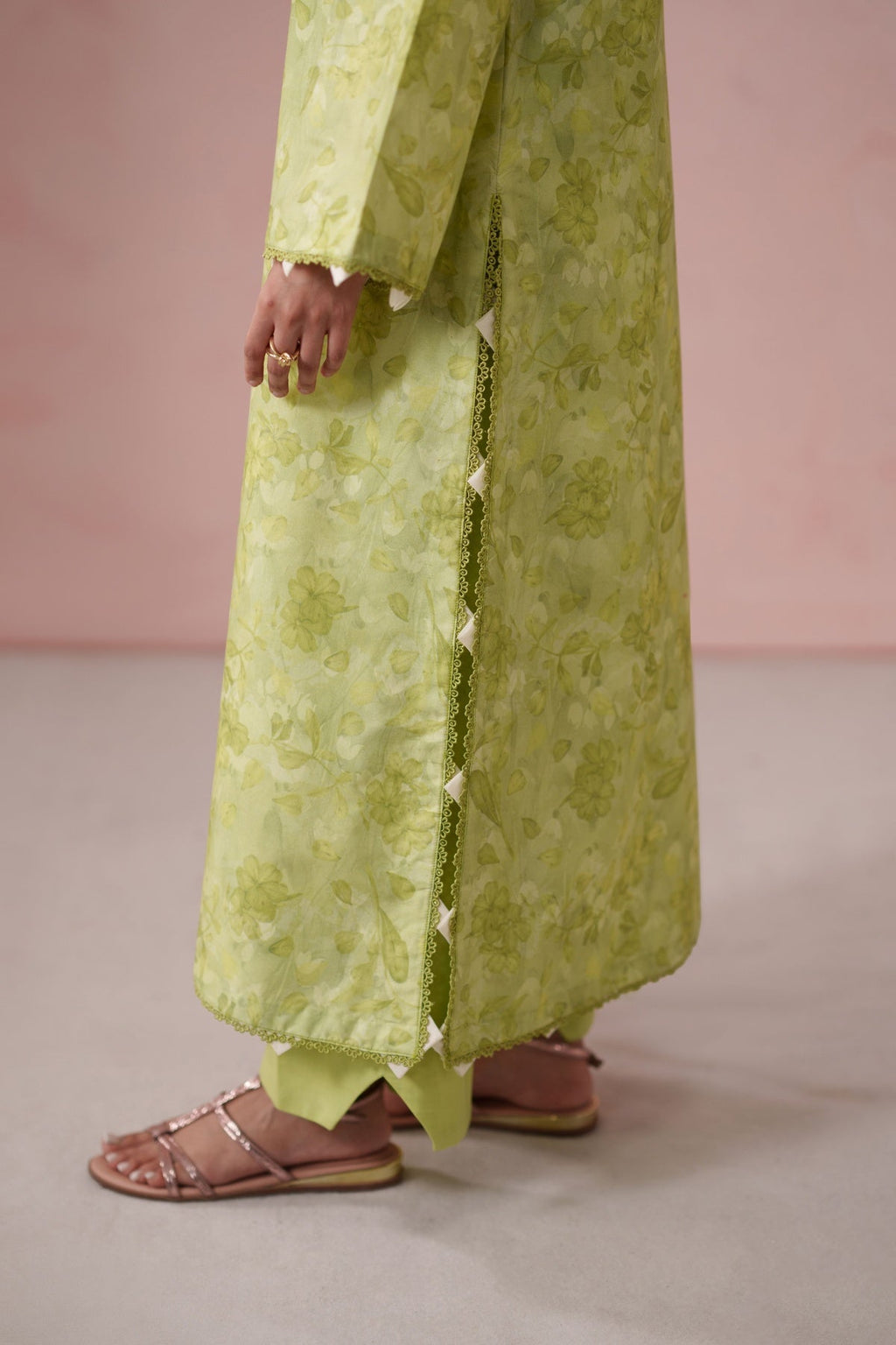 Neeshay Lawn