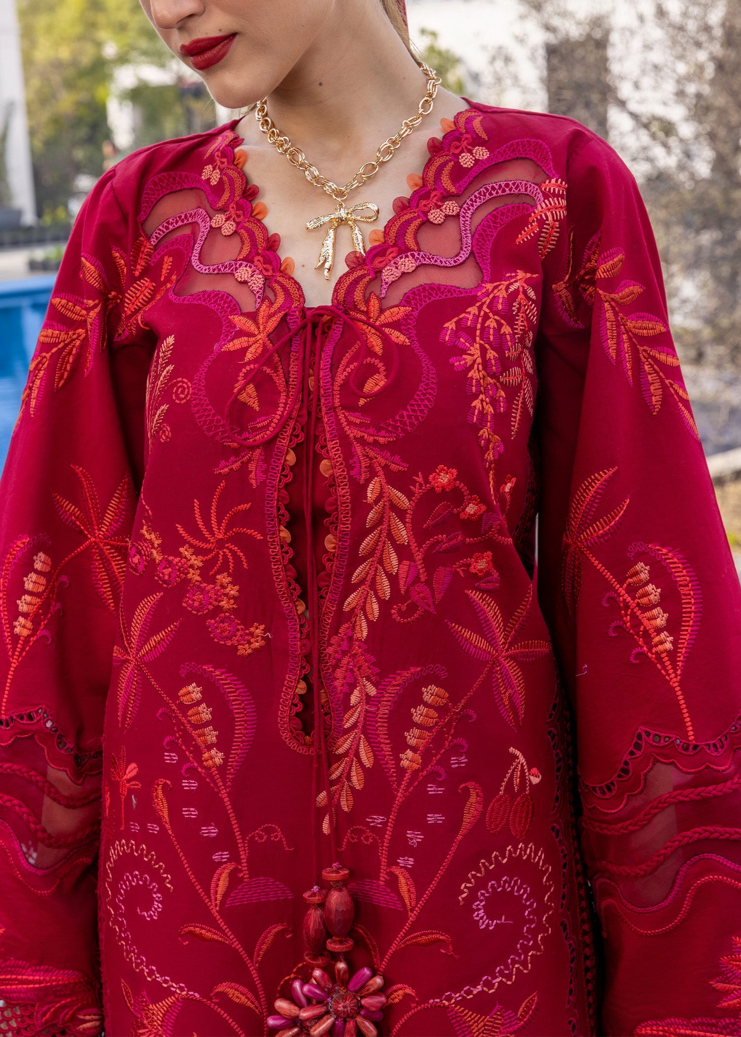 Crimson lawn