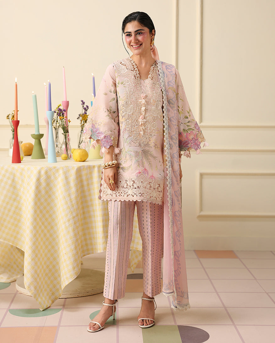 Mushq lawn