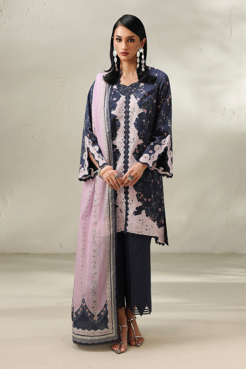Qalamkar lawn