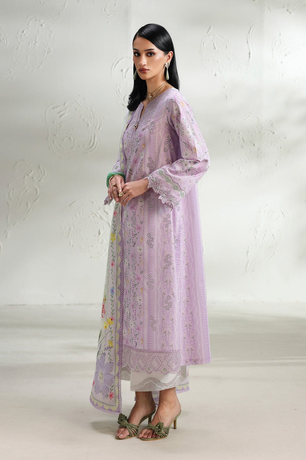 Qalamkar lawn