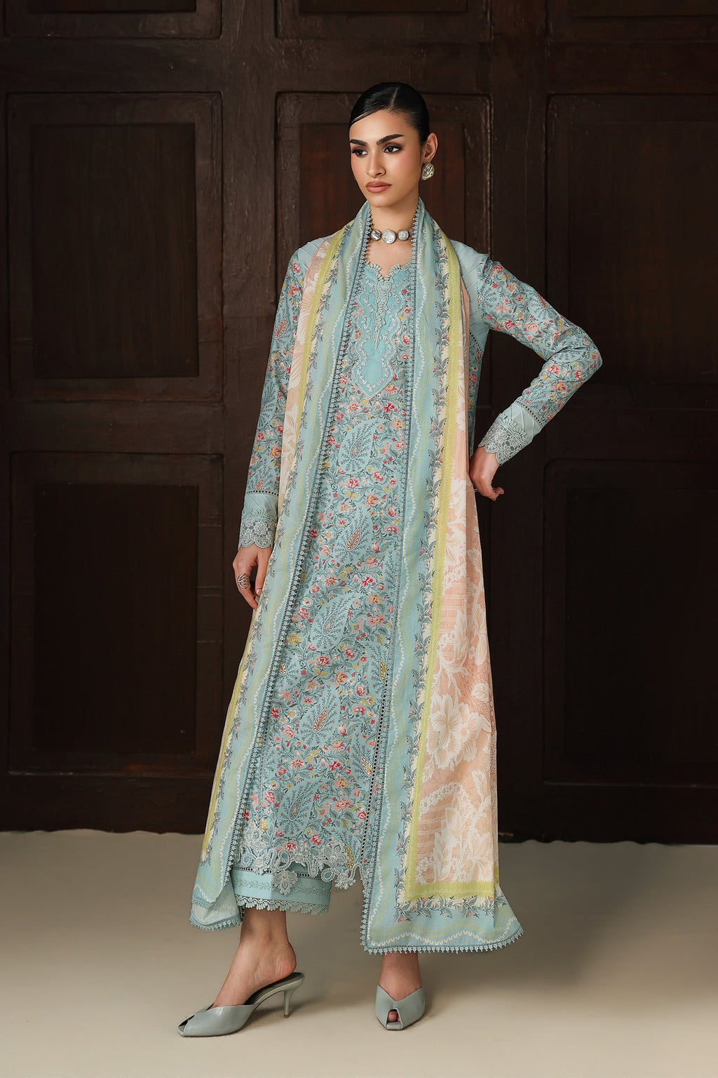 Qalamkar lawn